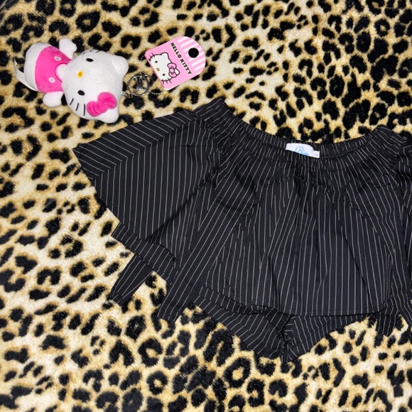 blondita pinstripe skort - Picture 4 of 7